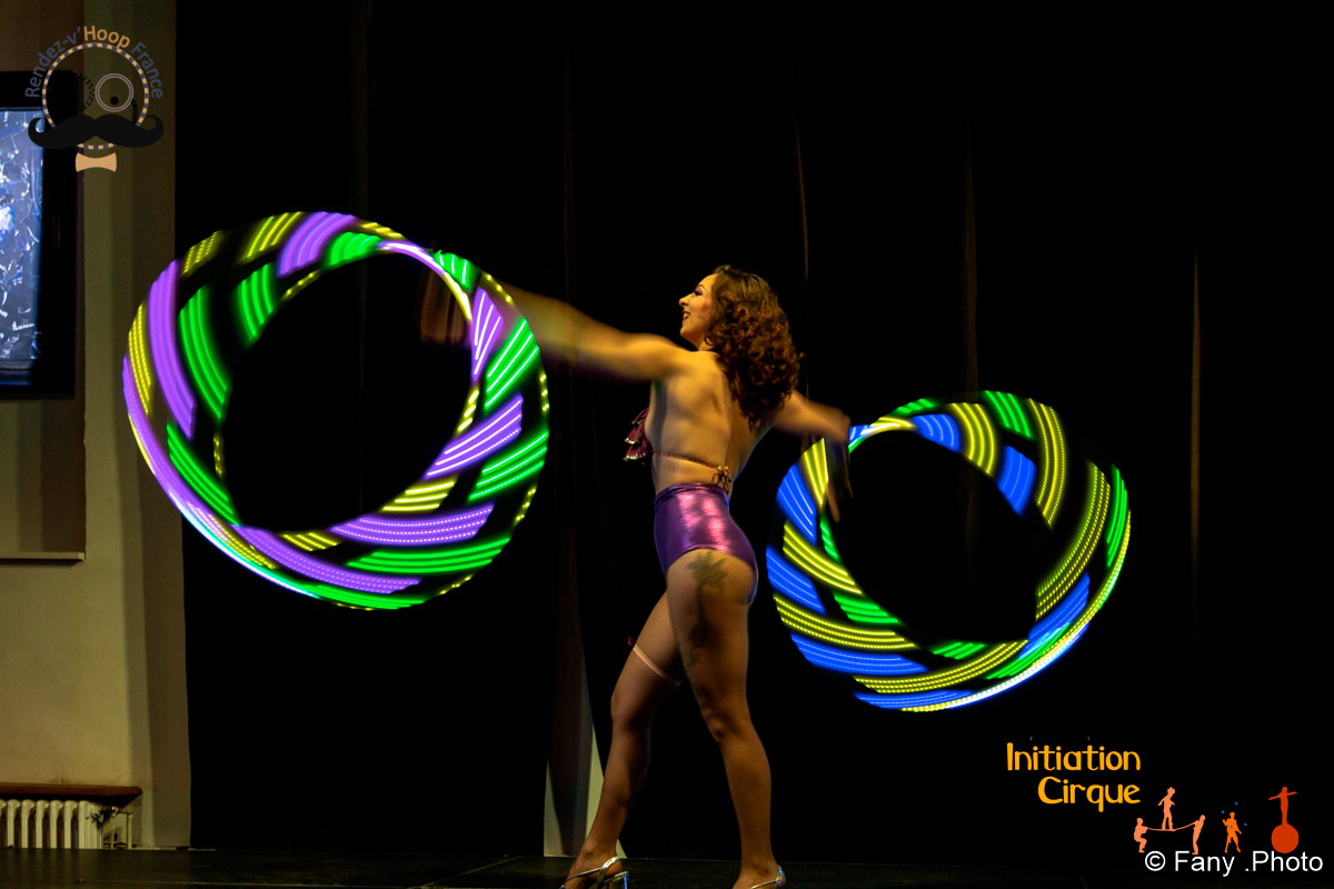 Spectacle Hula Hoop Lumineux (5)