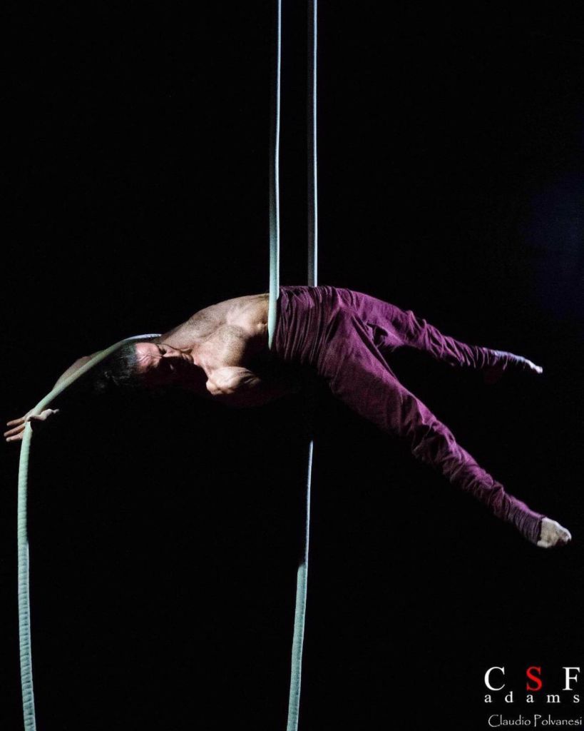 Cours Tissu Aérien coaching à Bruxelles - Ixelles