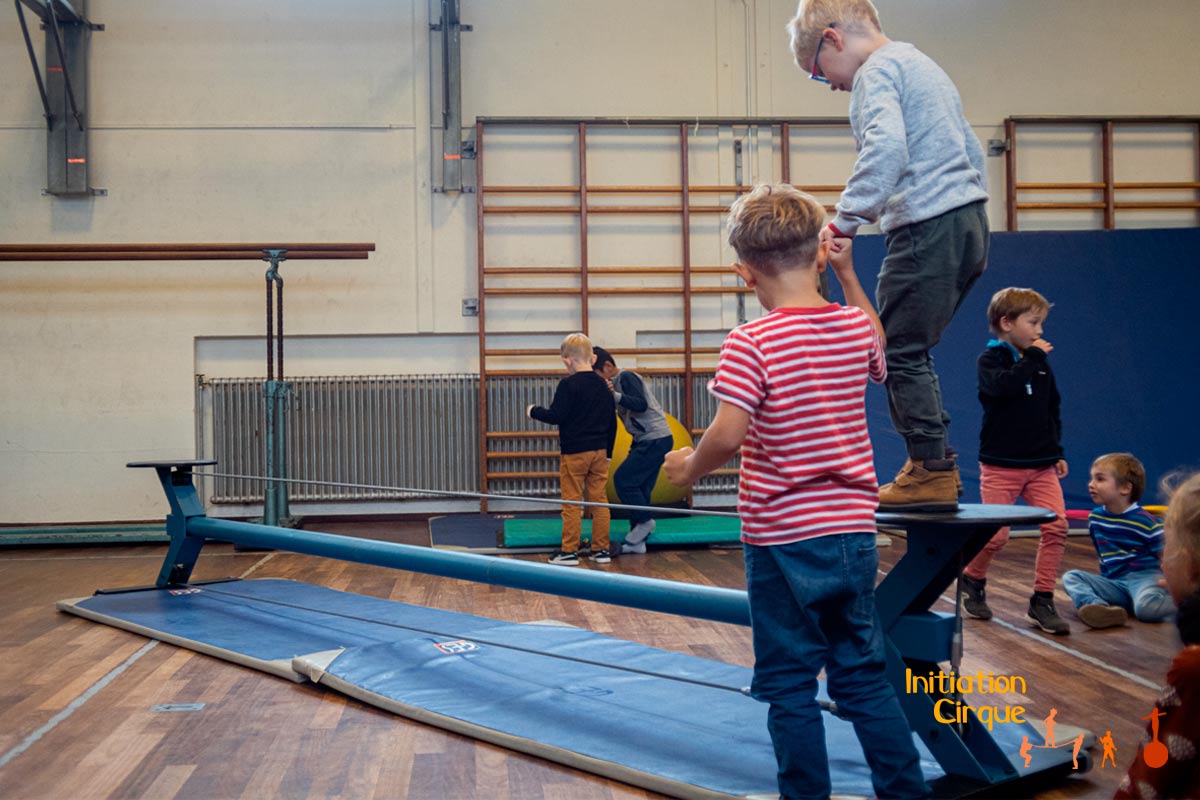 cours-cirque-ecole-(1)