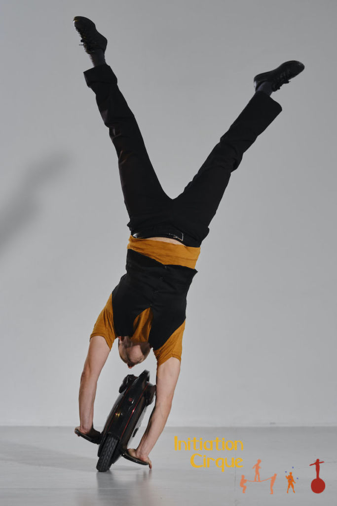 Spectacle de monowheel