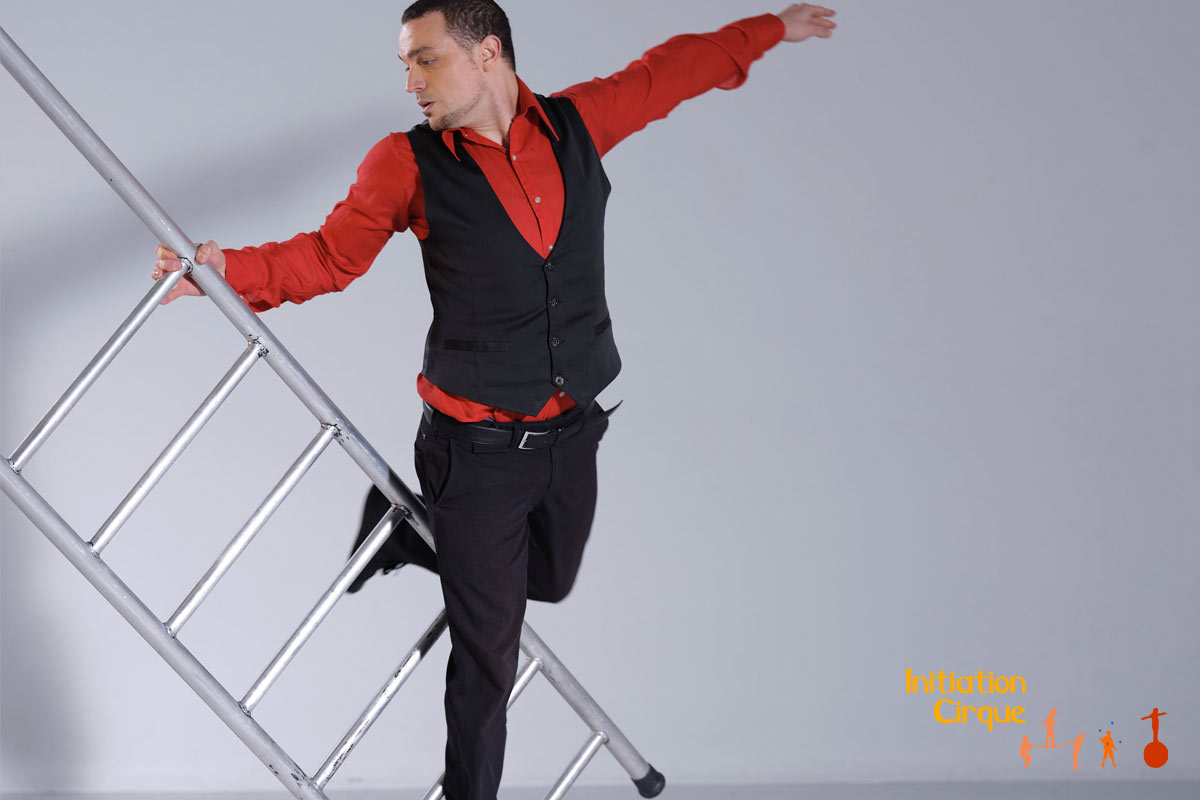 spectacle-echelle-acrobatique-4