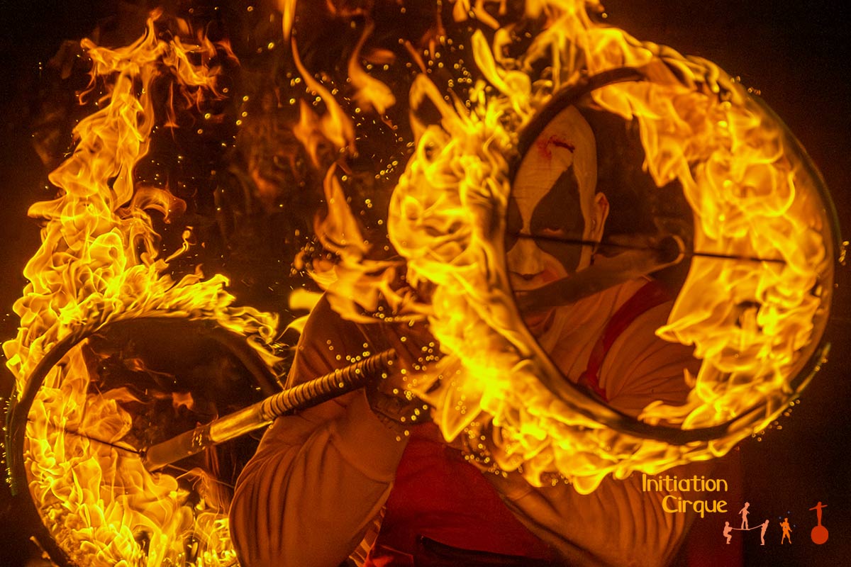 Spectacle de feu et pyrotechnie (3)